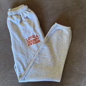 🌹Loyola sweatpants